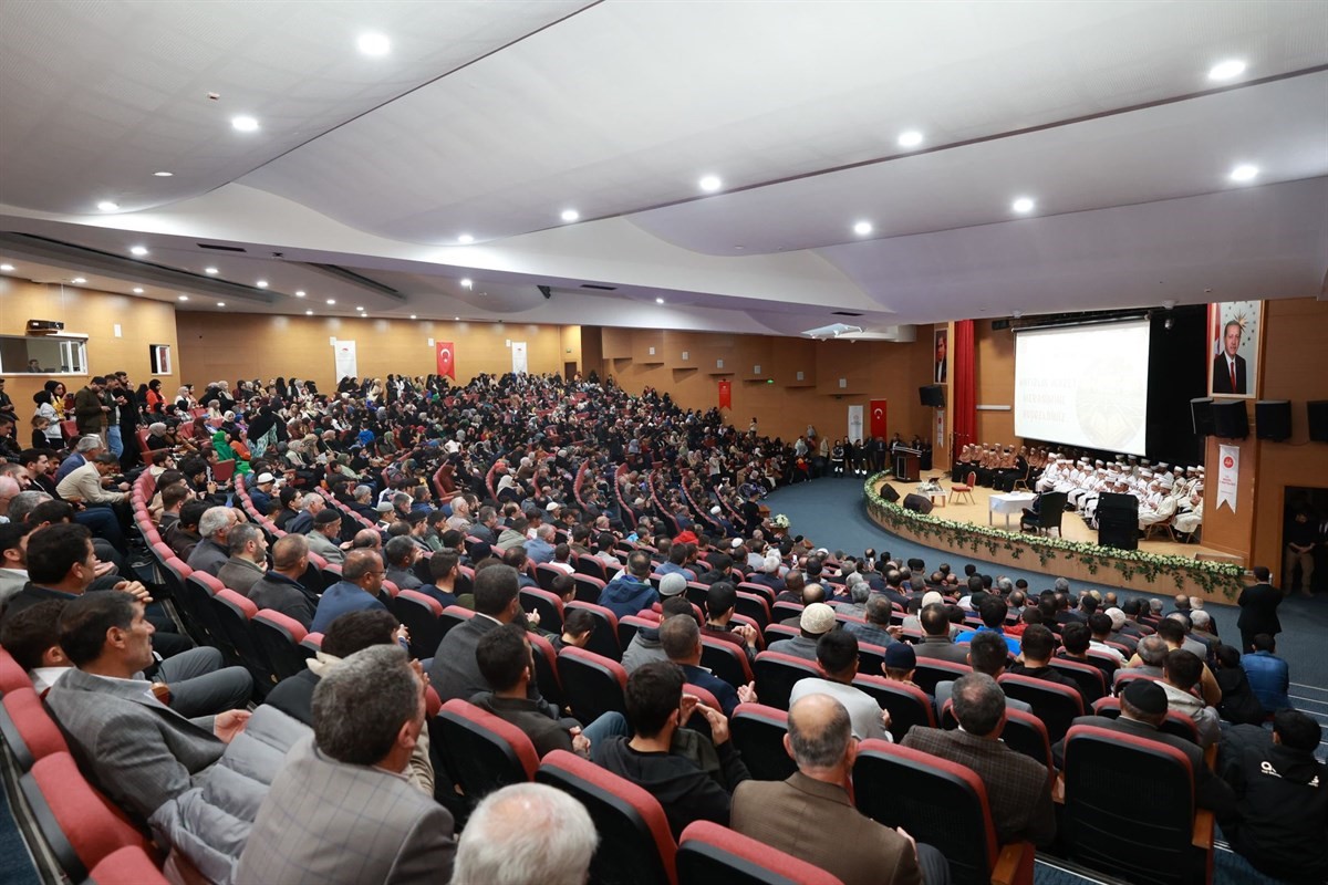 Bing&ouml;l&rsquo;de 56 hafız, icazet aldı

