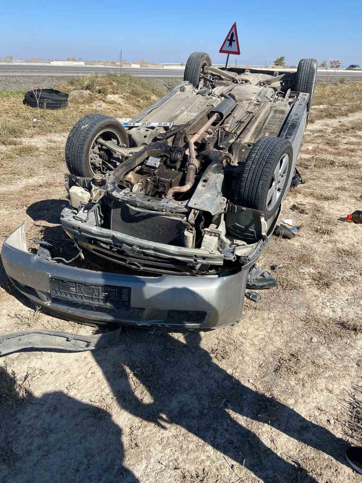 Aksaray&rsquo;da otomobil takla attı: 1&rsquo;i &ccedil;ocuk 3 yaralı
