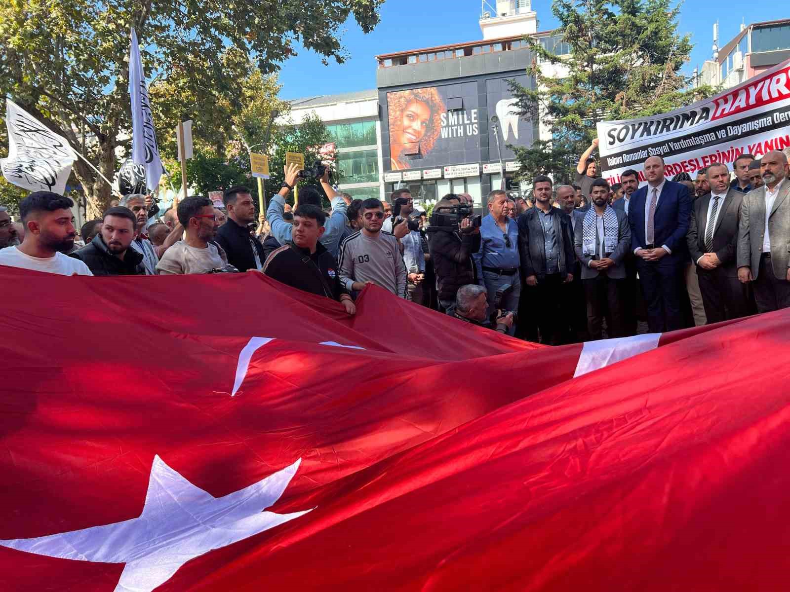 Yalova’da İsrail’in Filistinlilere saldırıları protesto edildi