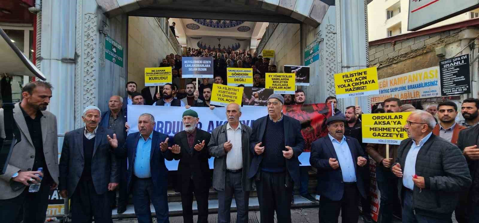 İsrail’in Gazze’deki katliamları Van, Hakkari ve Bitlis’te protesto edildi
