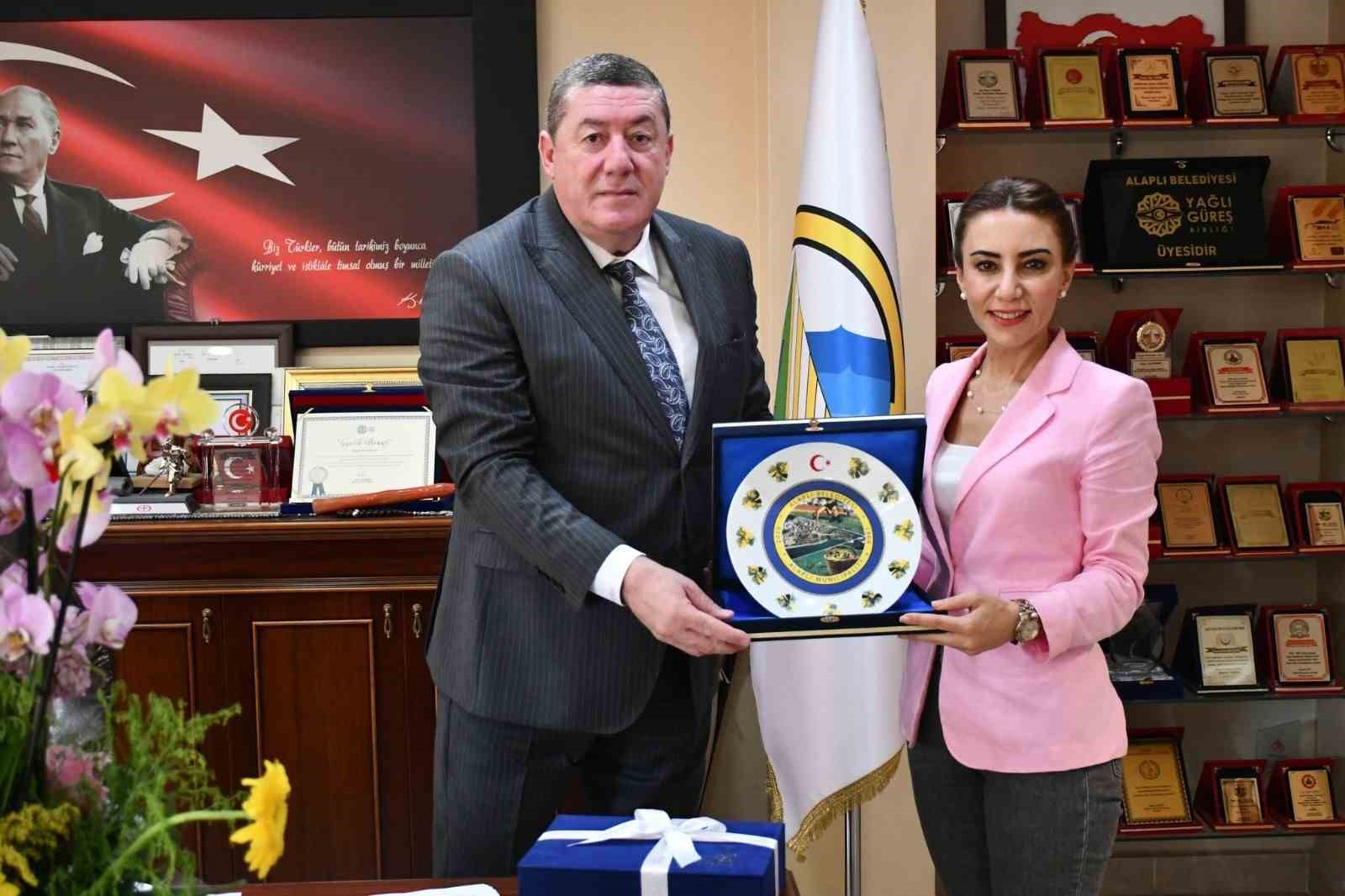 İBB Daire Başkanı Tekin’i ziyaret etti