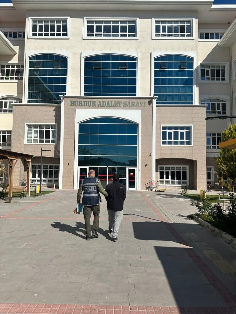 Burdur&rsquo;da hırsızlık yaptığı tespit edilen 1 şahıs tutuklandı
