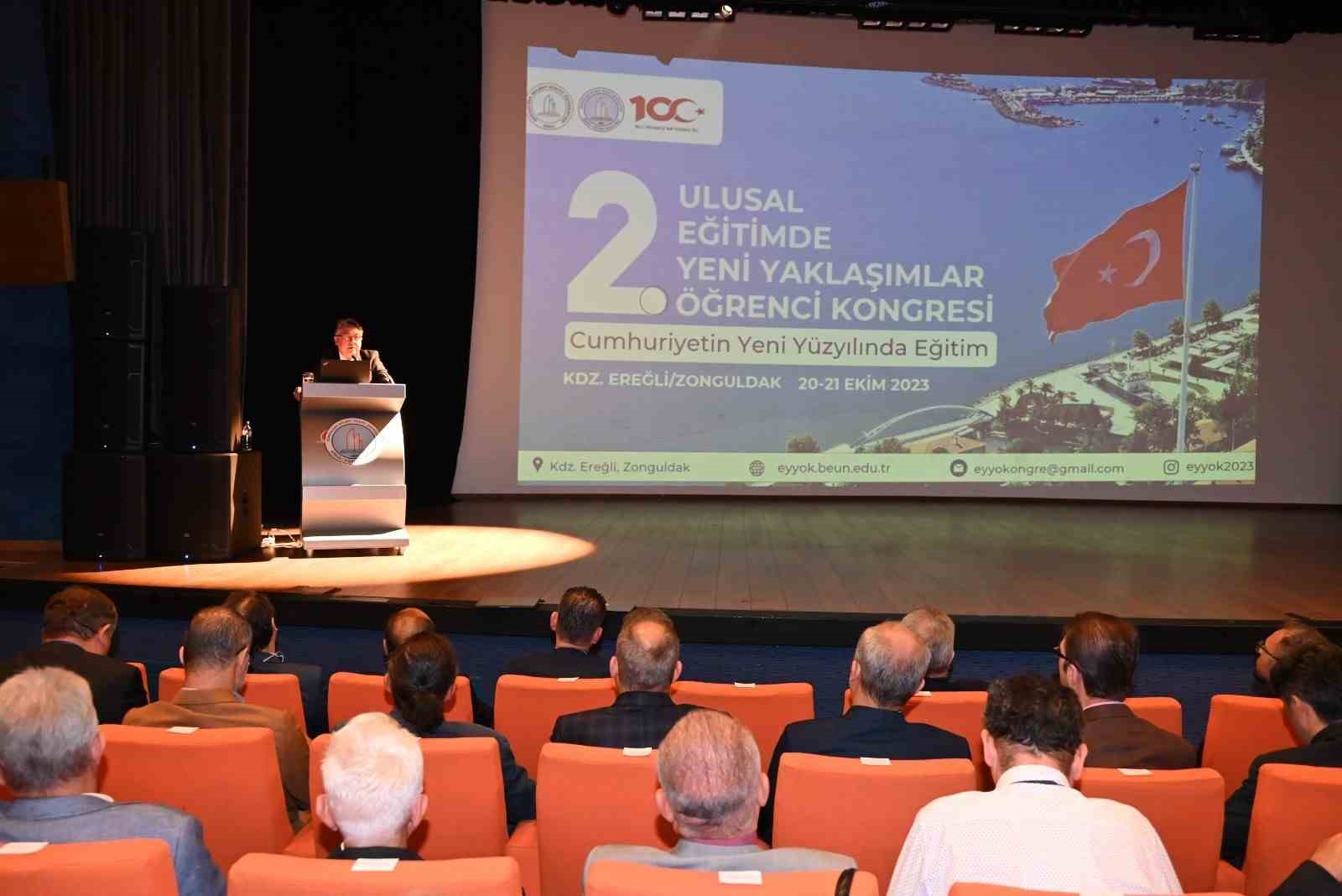 ‘Eğitimde Yeni Yaklaşımlar Öğrenci Kongresi’nin açılışı gerçekleştirildi