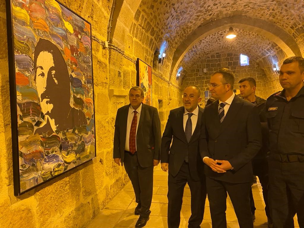 Afşin’de 1. Akdeniz Bienali ile depremin izleri kültür sanatla siliniyor