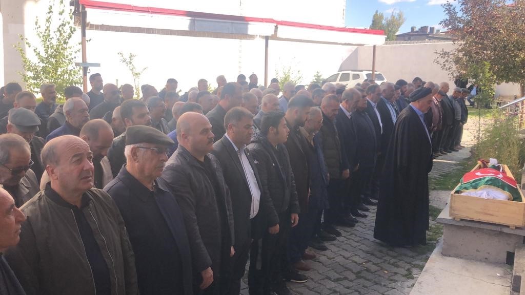 Ercüment Daşdelen toprağa verildi