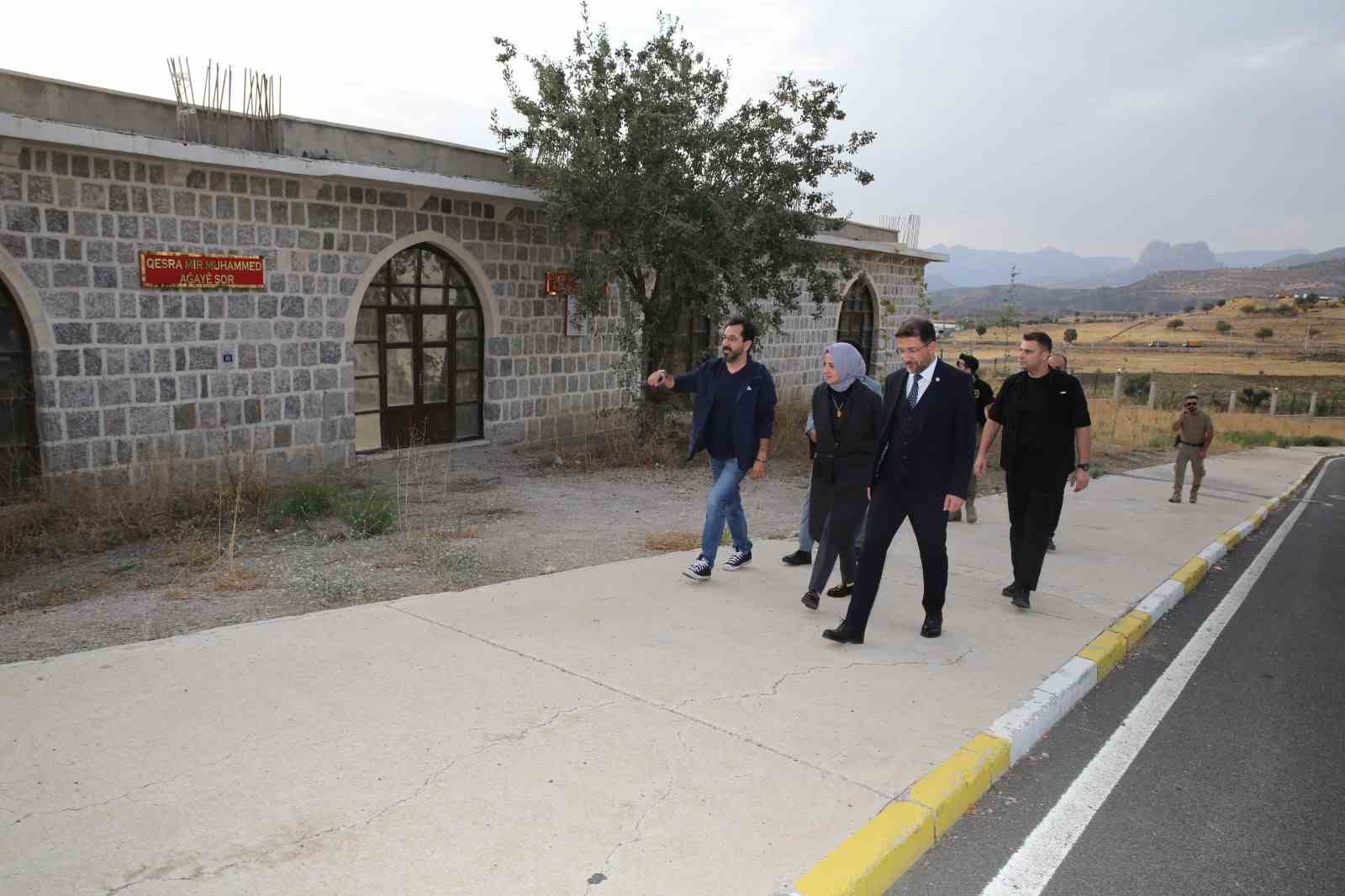 Cumhurbaşkanı Başdanışmanı Gülşen Orhan, Rektör Alkış’la bir araya geldi