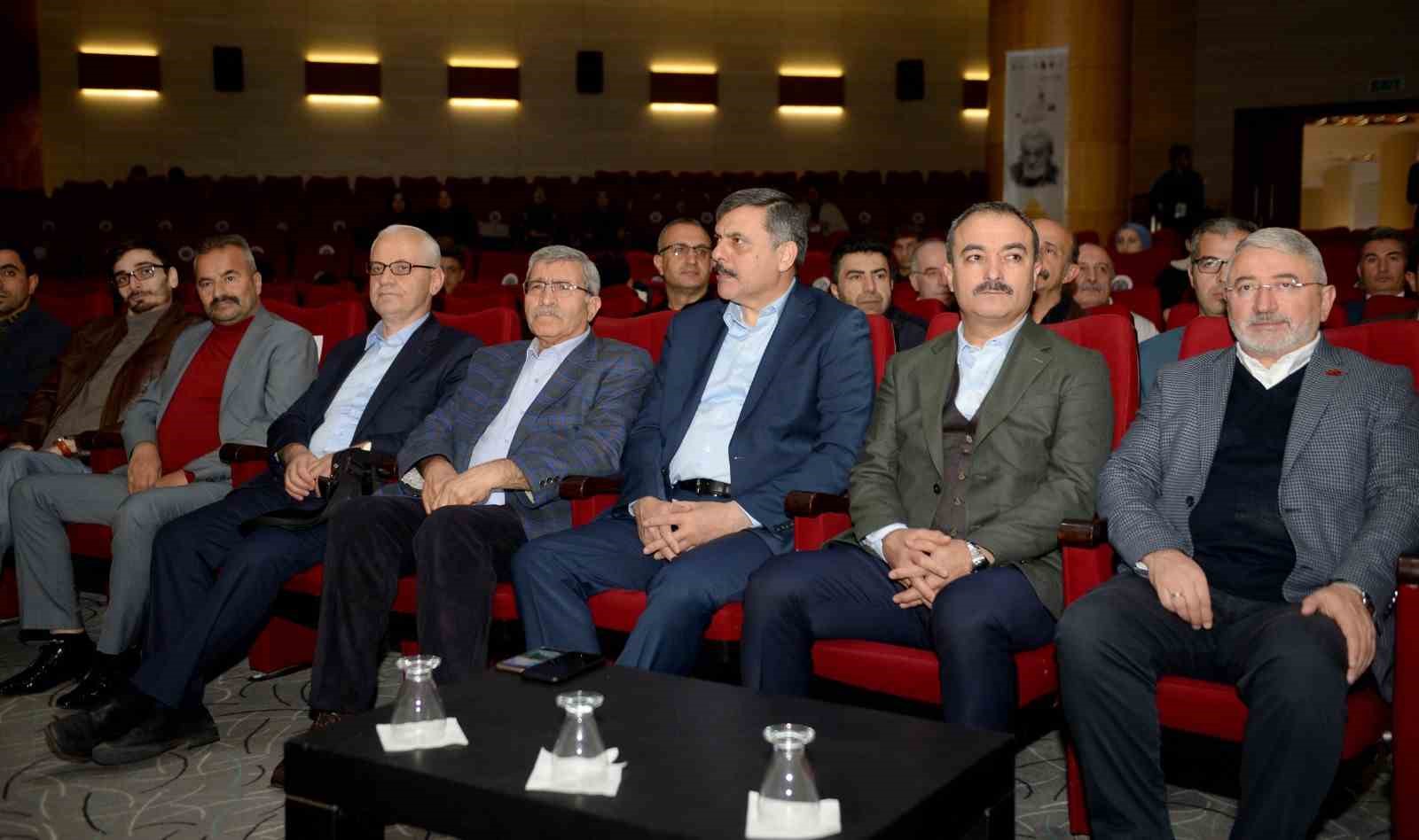 Necip Fazıl Kısakürek Sempozyumu sona erdi