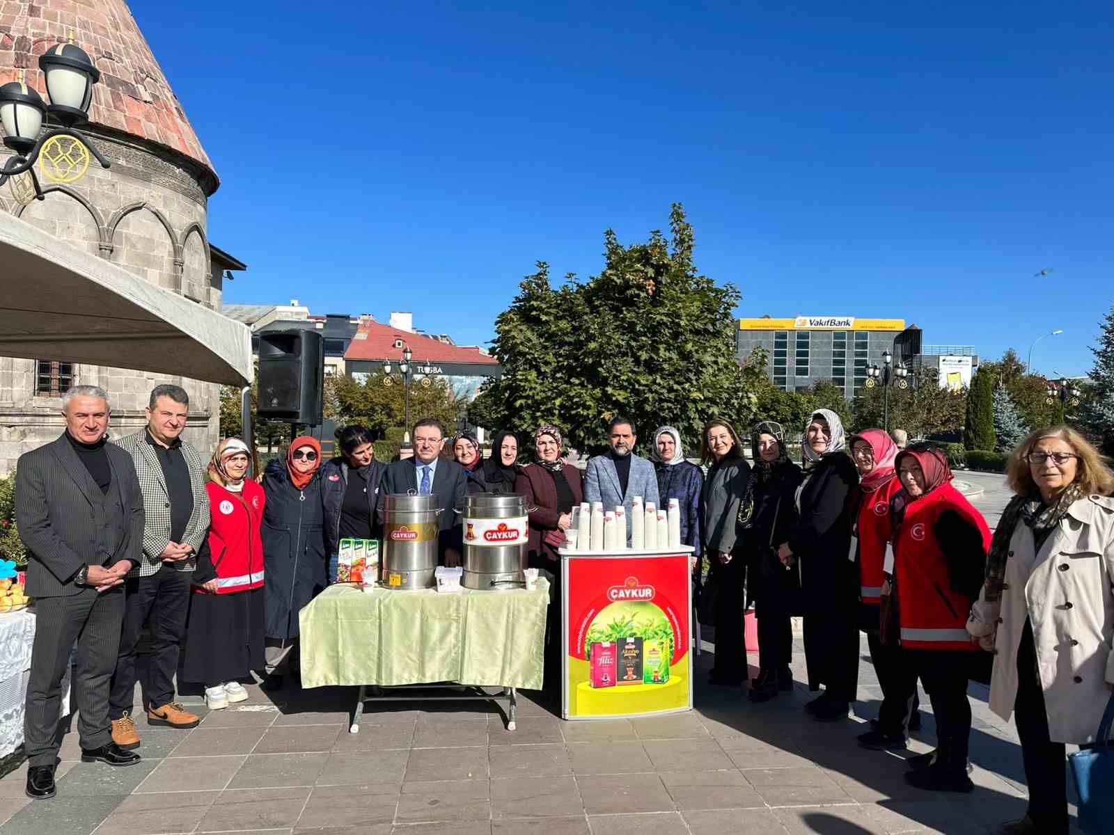 Gönüllü Anneler ’den örnek davranış