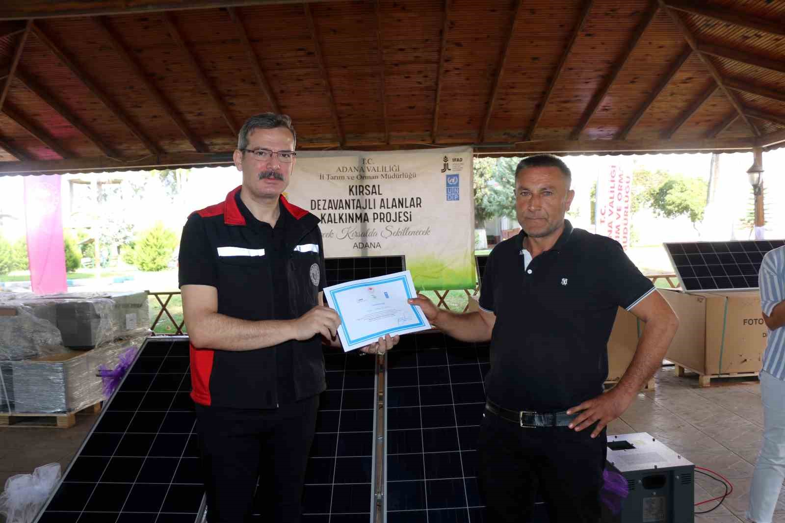 38 g&ouml;&ccedil;er aileye g&uuml;neş paneli verildi
