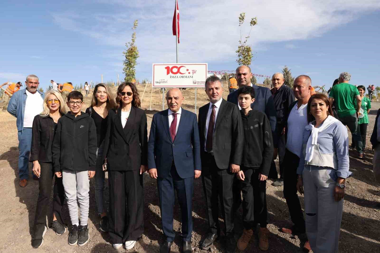 Cumhurbaşkanı Aday Adayı, 100. Yıl anısına ağa&ccedil; dikti
