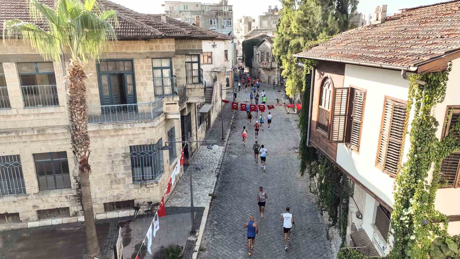 15. Uluslararası Tarsus Yarı Maratonu koşuldu