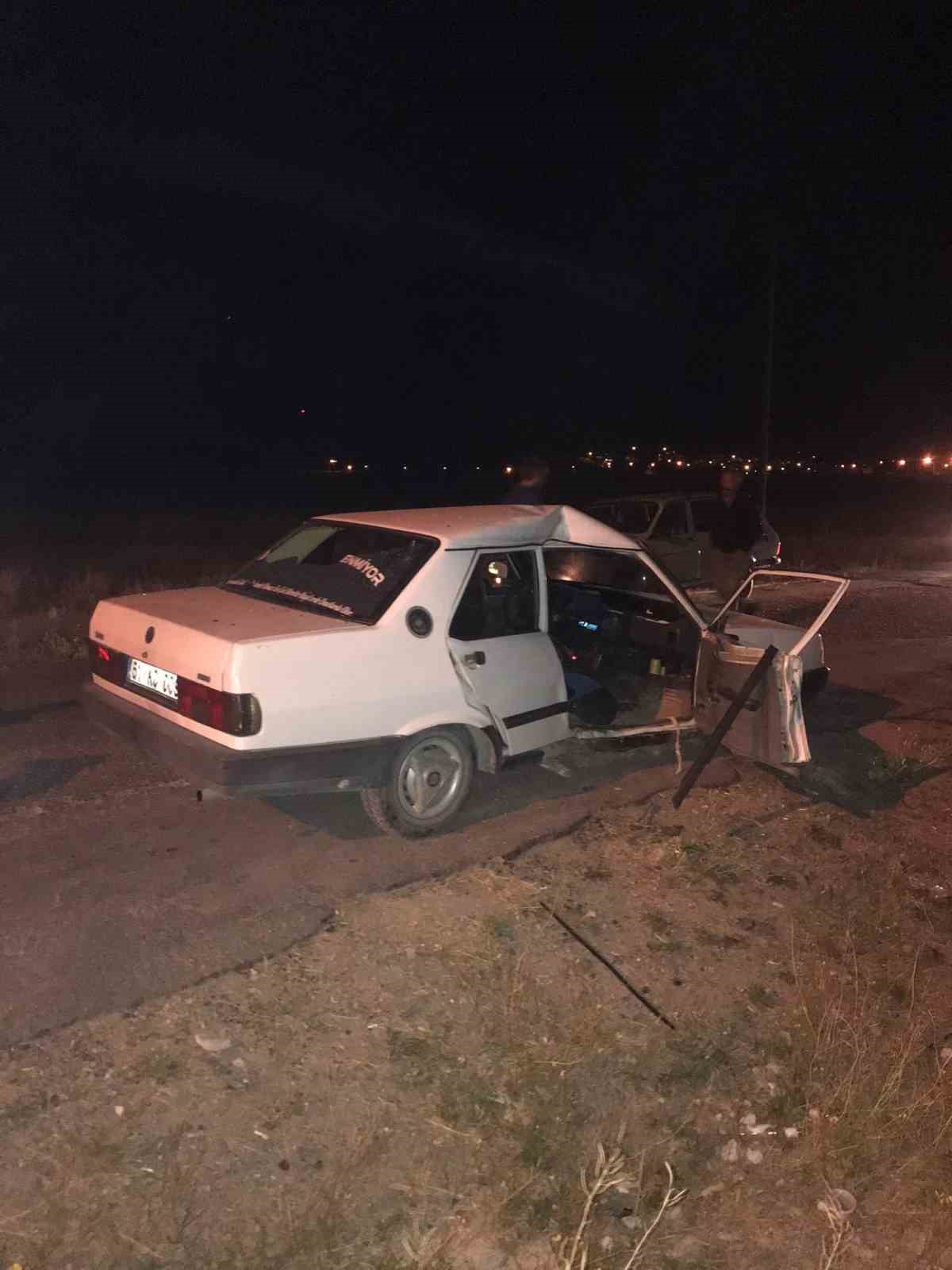 Niğde&rsquo;de otomobil ile motosiklet &ccedil;arpıştı: 1 yaralı
