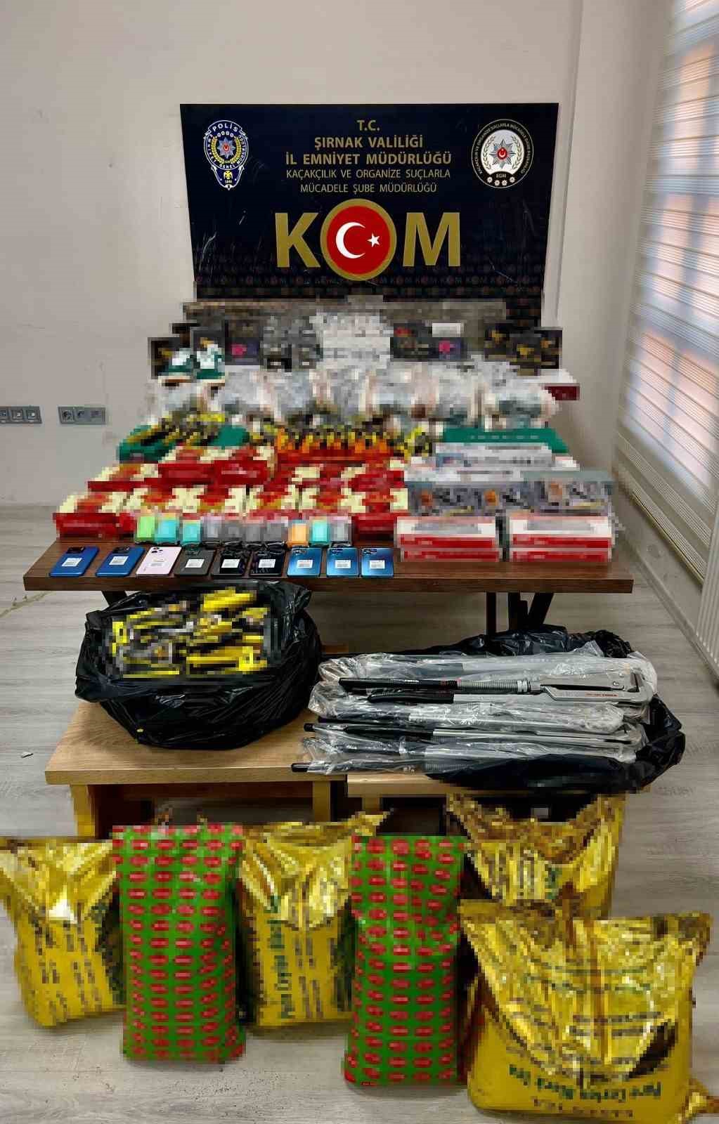 Şırnak&rsquo;ta ka&ccedil;ak&ccedil;ılık ve asayiş operasyonu: 65 g&ouml;zaltı
