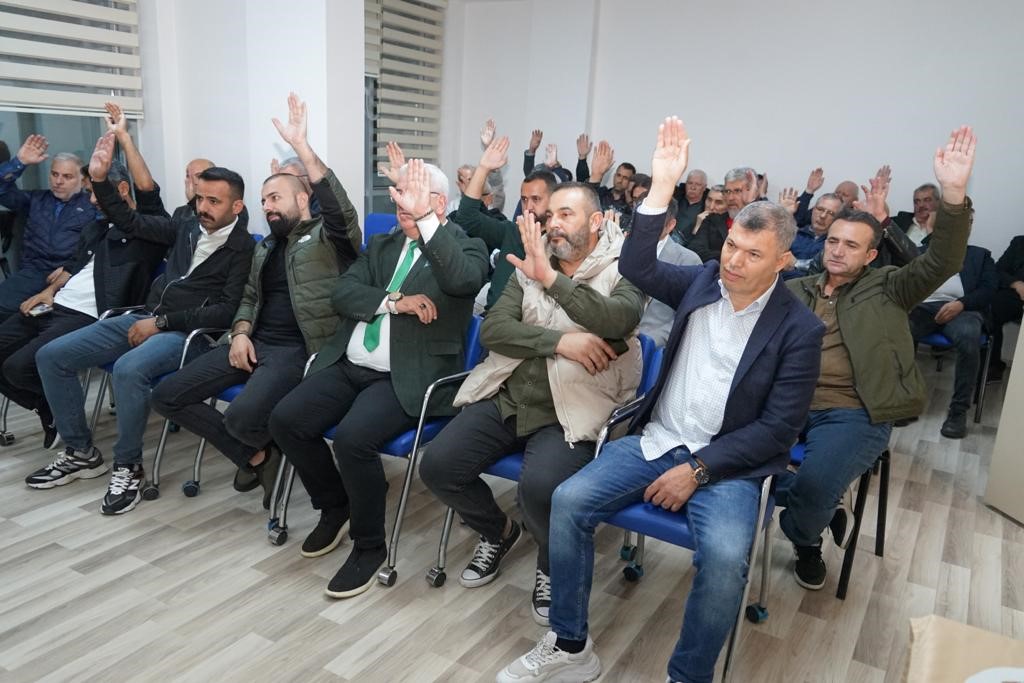 Ergene Velimeşe FK&rsquo;da olağan&uuml;st&uuml; genel kurulu yapıldı

