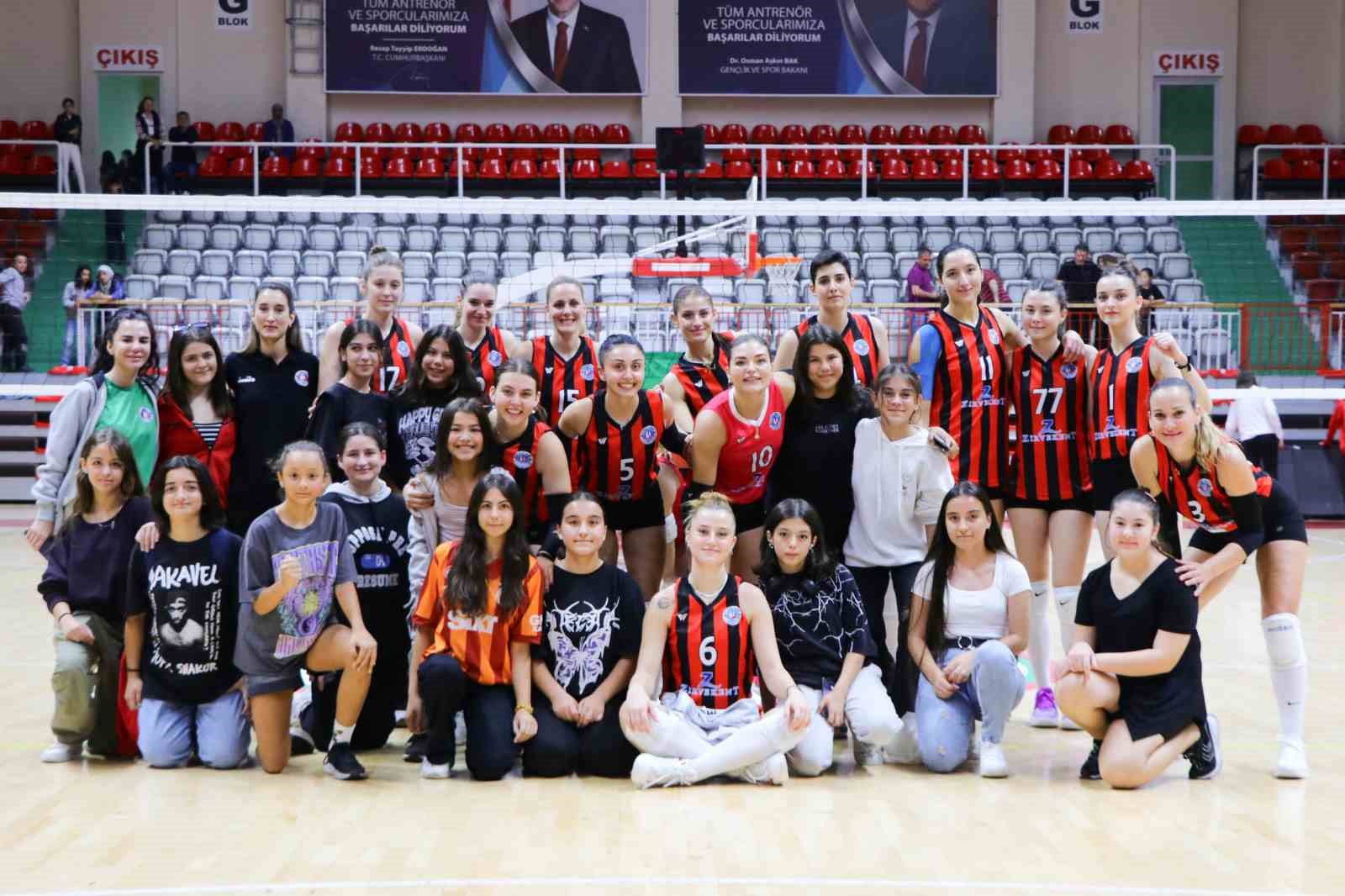 &Ccedil;iftlikk&ouml;y&rsquo;&uuml;n sultanları sezona galibiyetle başladı
