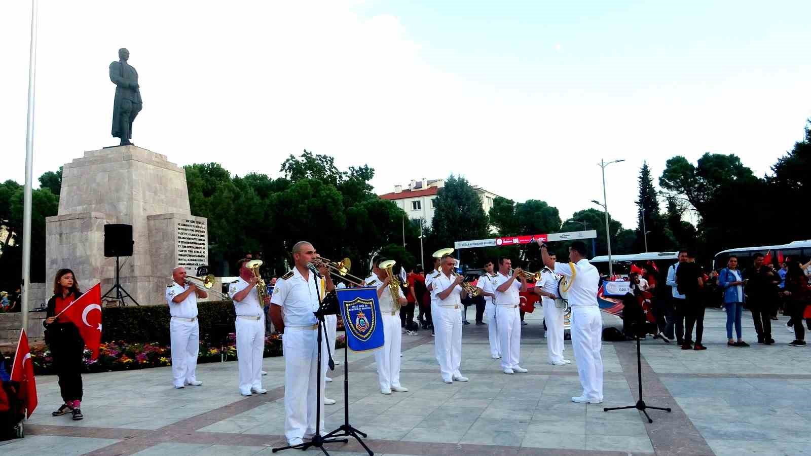 Muğla’da Cumhuriyetin 100.yılı kutlamaları yürüyüş korteji ile başladı