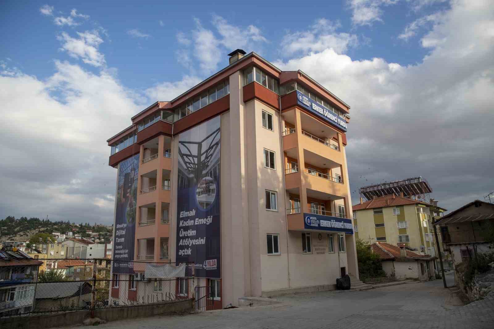 B&uuml;y&uuml;kşehirin Elmalı &ouml;ğrenci yurdu yoğun ilgi g&ouml;r&uuml;yor
