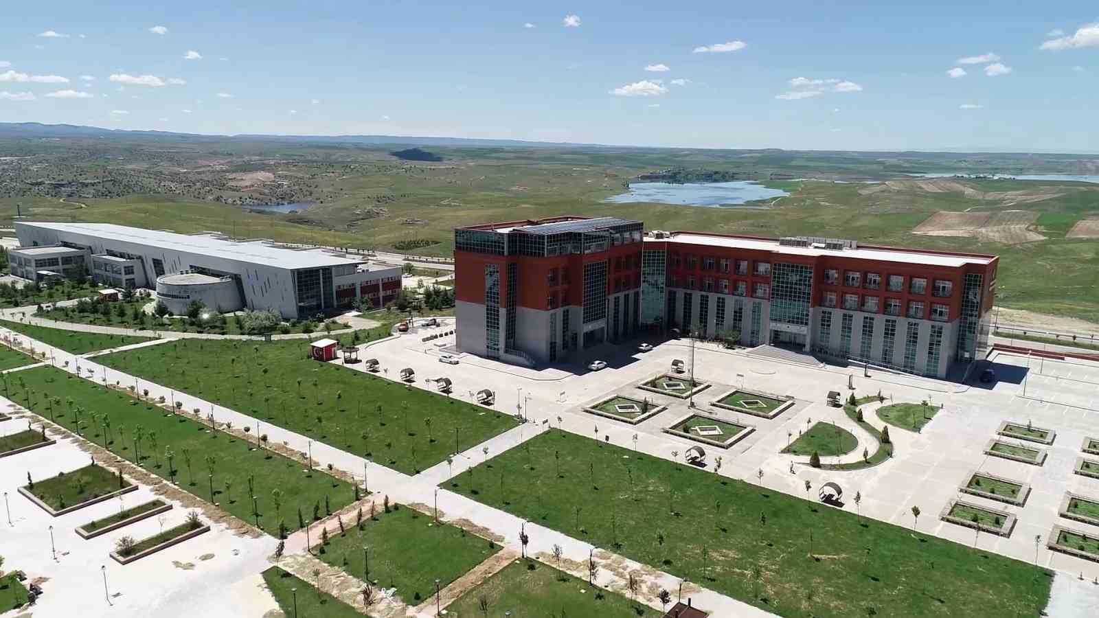 Batman &Uuml;niversitesi&rsquo;ne &ouml;ğrencilerden yoğun ilgi
