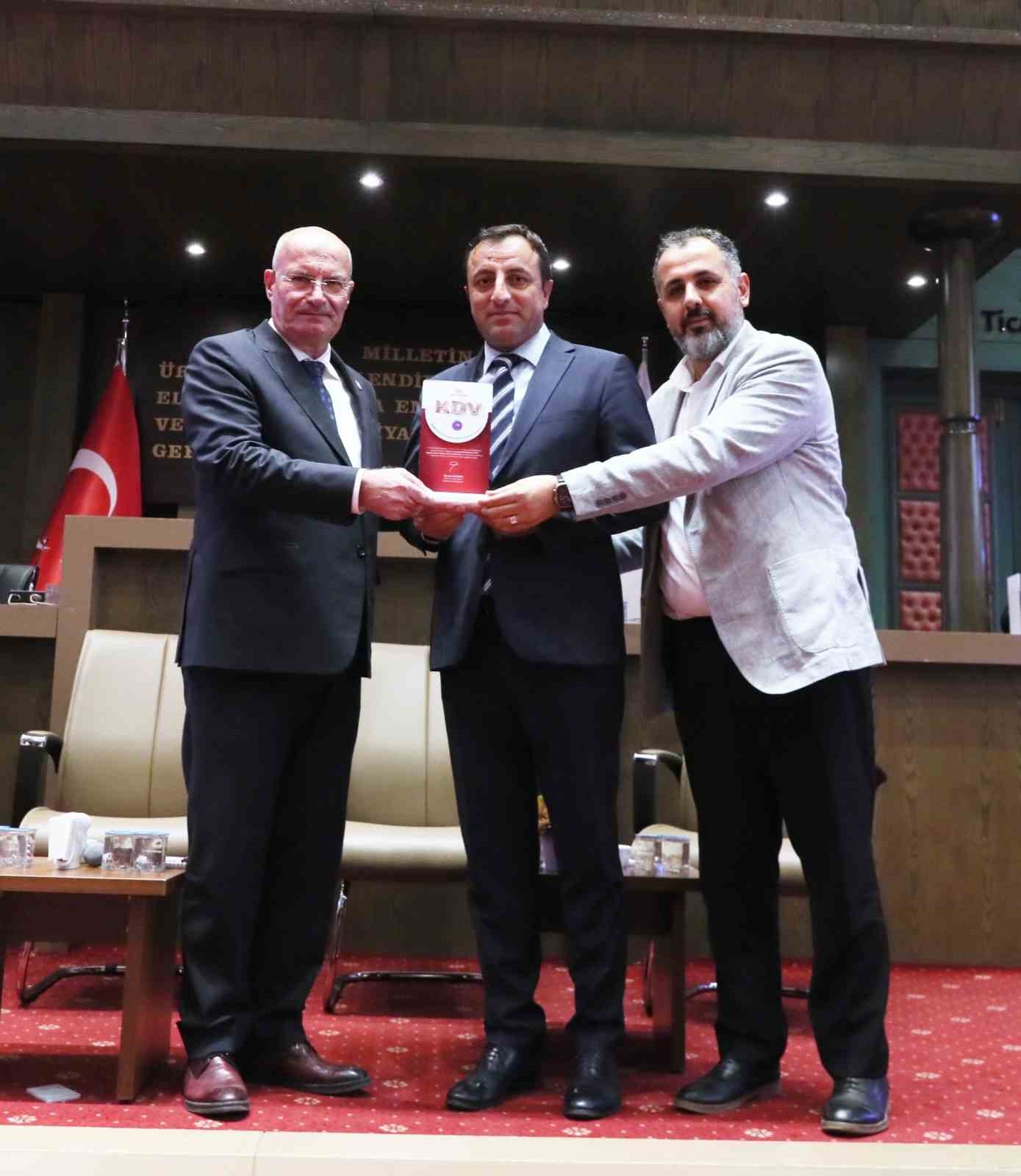 ATO Başkanı Baran: &ldquo;Farklı KDV oranlarından etkilenen sekt&ouml;rlerin başında yiyecek-i&ccedil;ecek sekt&ouml;r&uuml; geliyor&rdquo;
