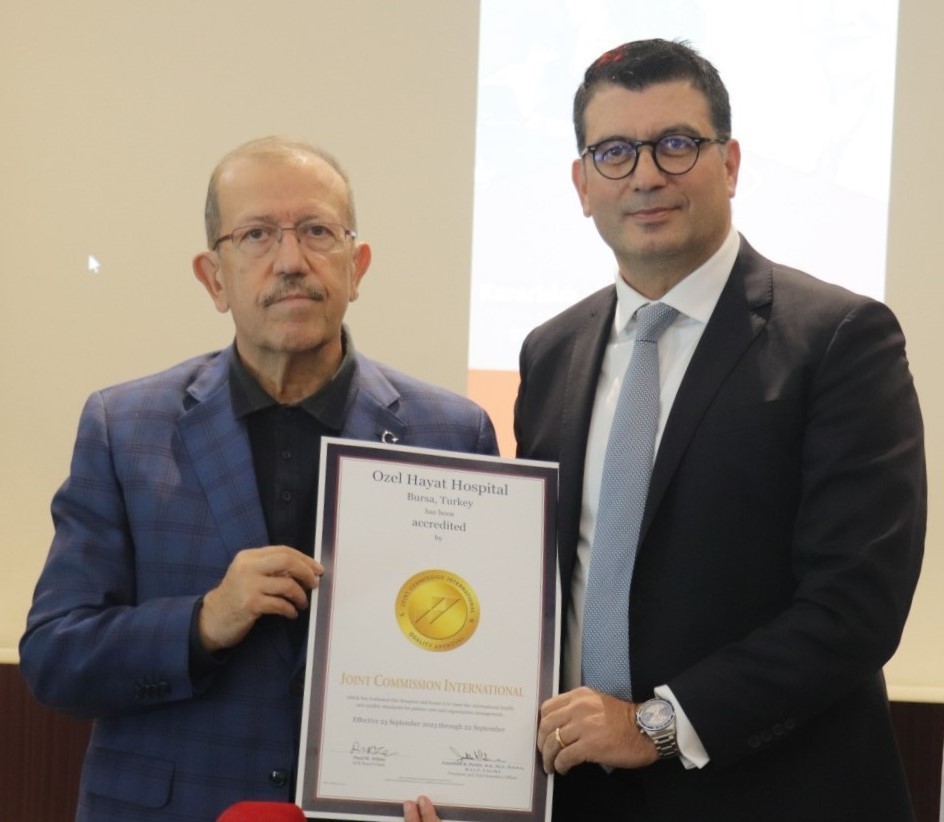 JCI Belgesi, Hayat Hastanesine t&ouml;renle takdim edildi
