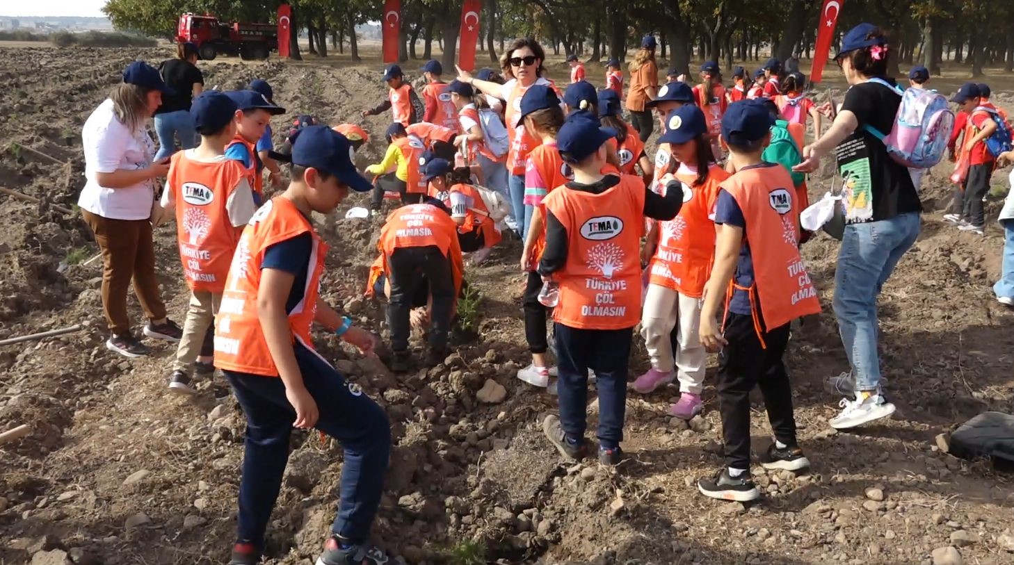 Kırklareli&rsquo;de Cumhuriyet&rsquo;in 100. yılında 2023 fidan dikildi
