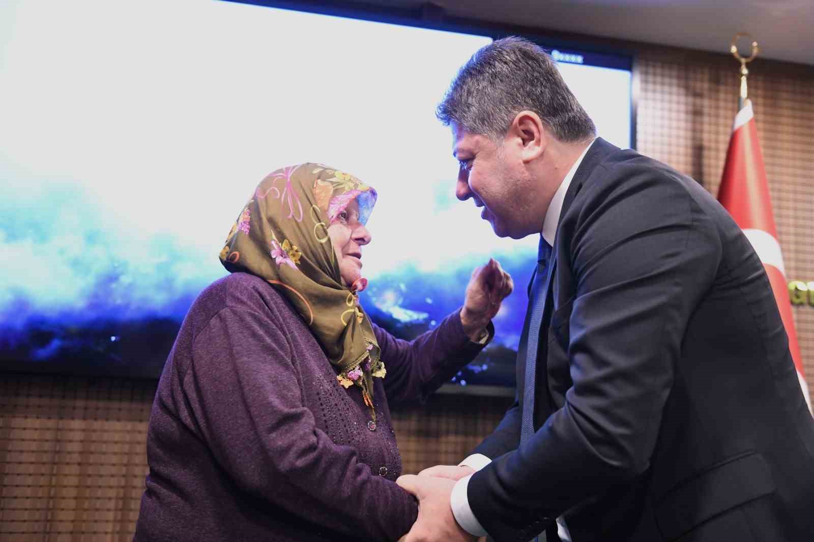 Başkan T&ouml;ren: &ldquo;Biz b&uuml;y&uuml;k bir aileyiz&rdquo;
