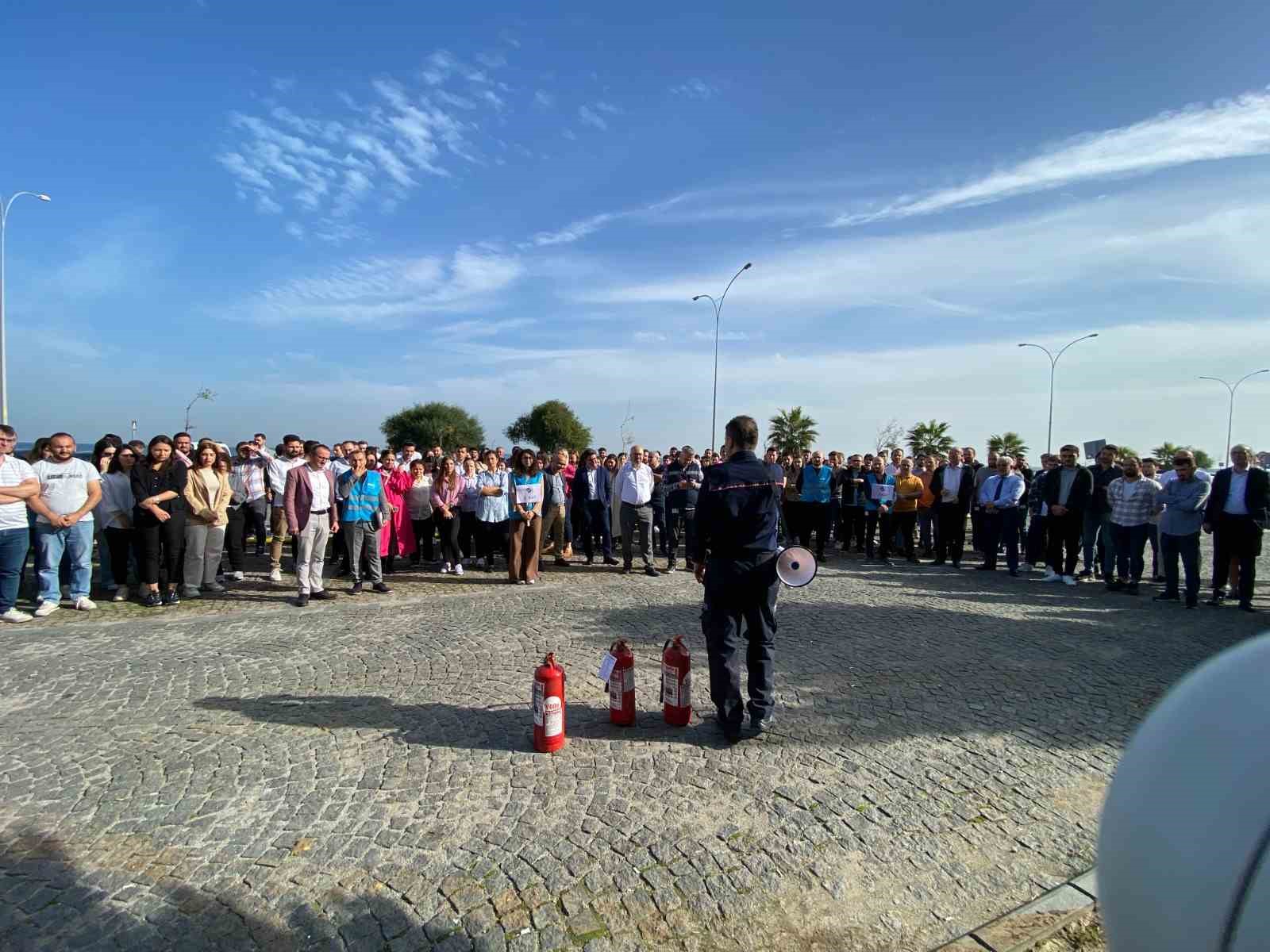 Yangın tatbikatı gerçeğini aratmadı