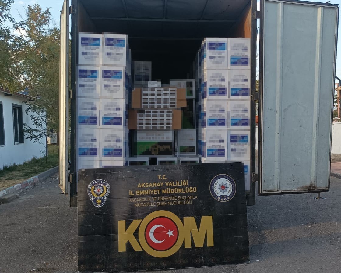 Aksaray’da sahte bandrollü 3 milyon 630 bin makaron ele geçirildi