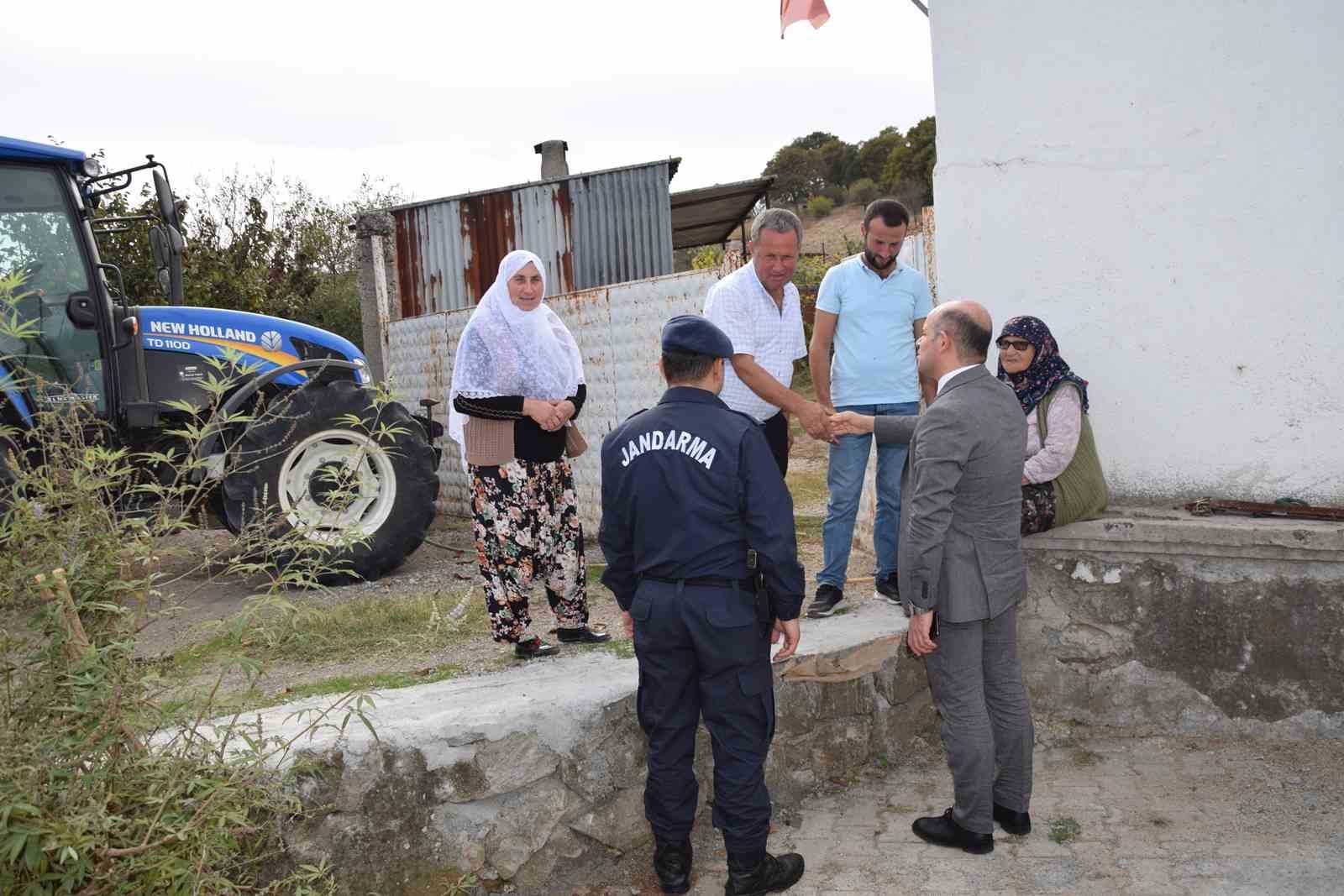 Kaymakam Dr. Nebioğlu&rsquo;ndan şehit ailesine ziyaret
