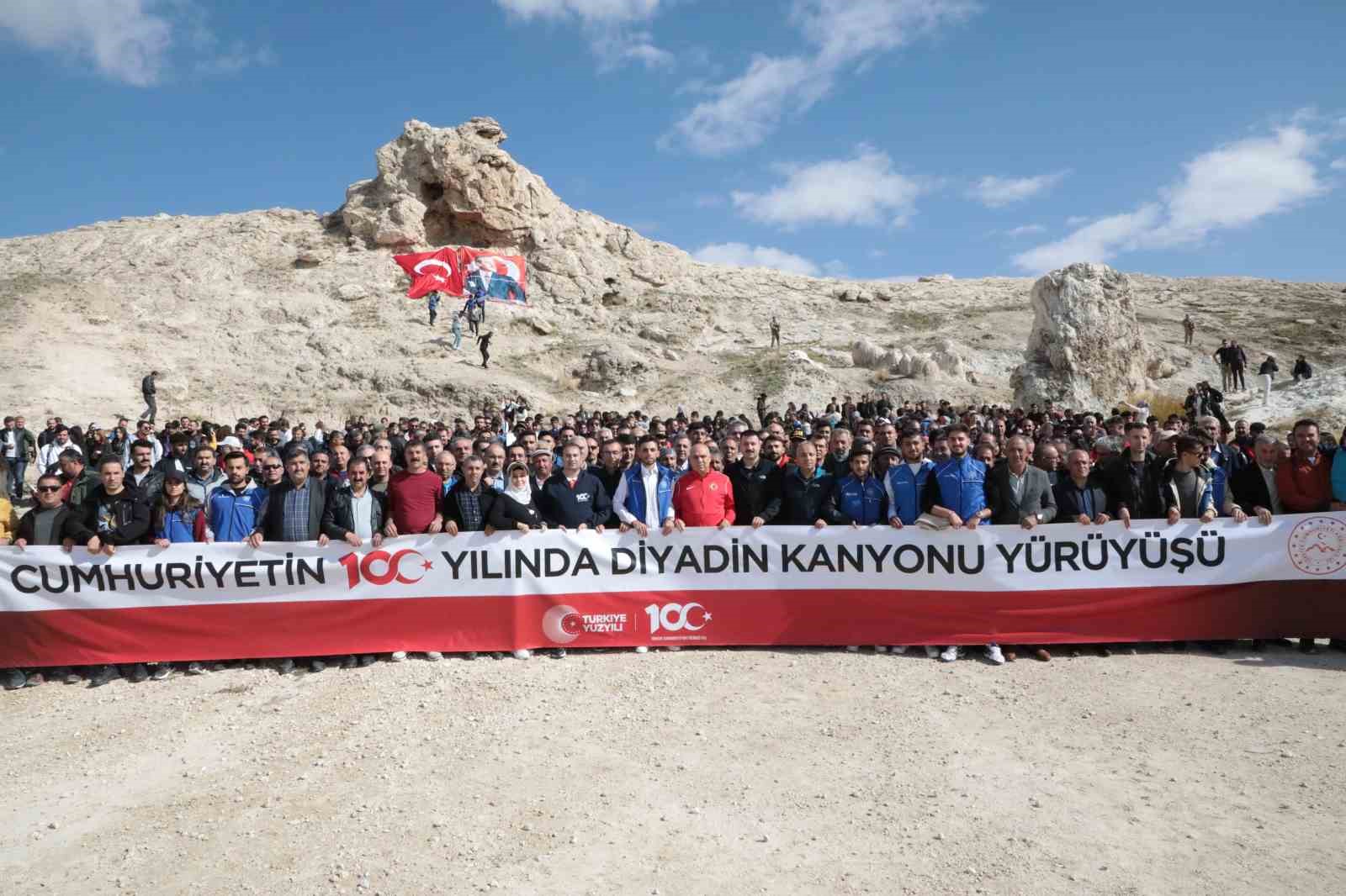 Ağrı’da “Diyadin Kanyonu Yürüyüşü” düzenlendi