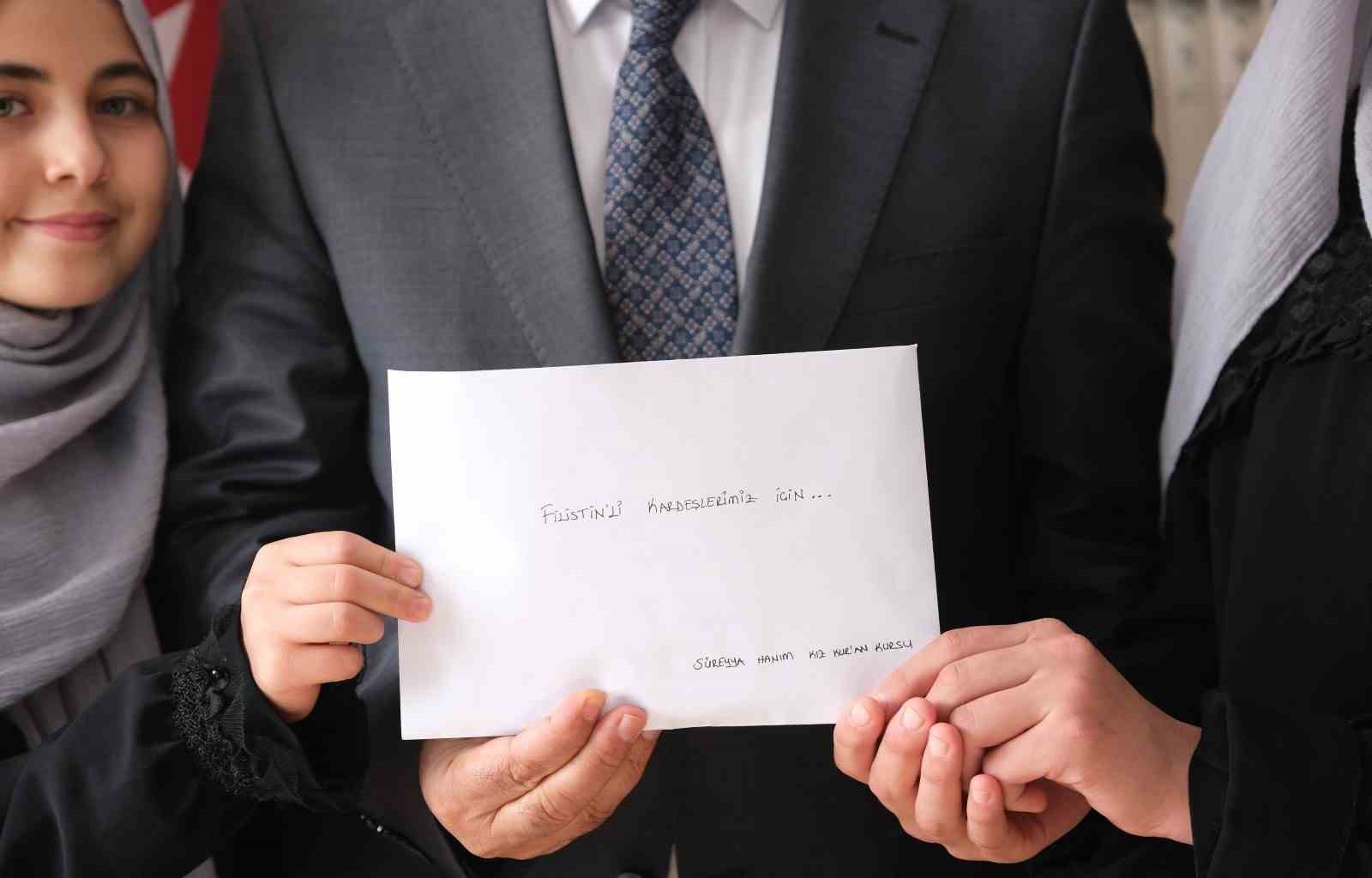 Kız Kur’an Kursu öğrencileri arasında resim ve şiir yarışması düzenlendi