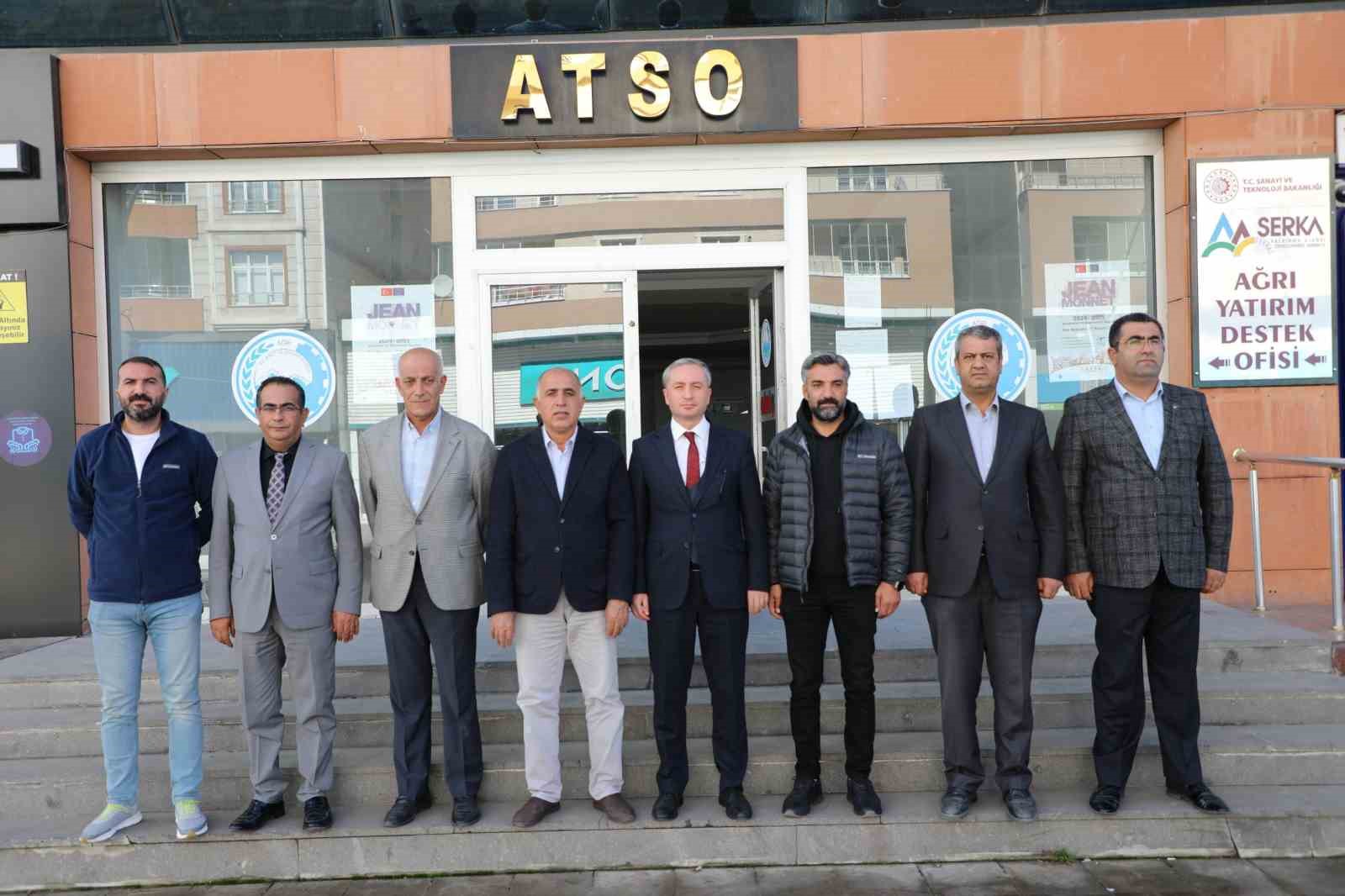 Ağrı Milli Eğitim Müdürü Kökrek, ATSO Başkanı Alpaslan ile eğitim iş birliğini görüştü