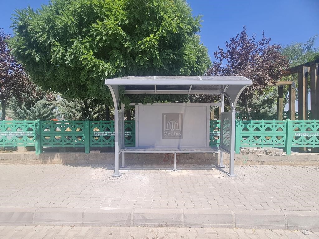 Mardin’de durak kurulumu devam ediyor