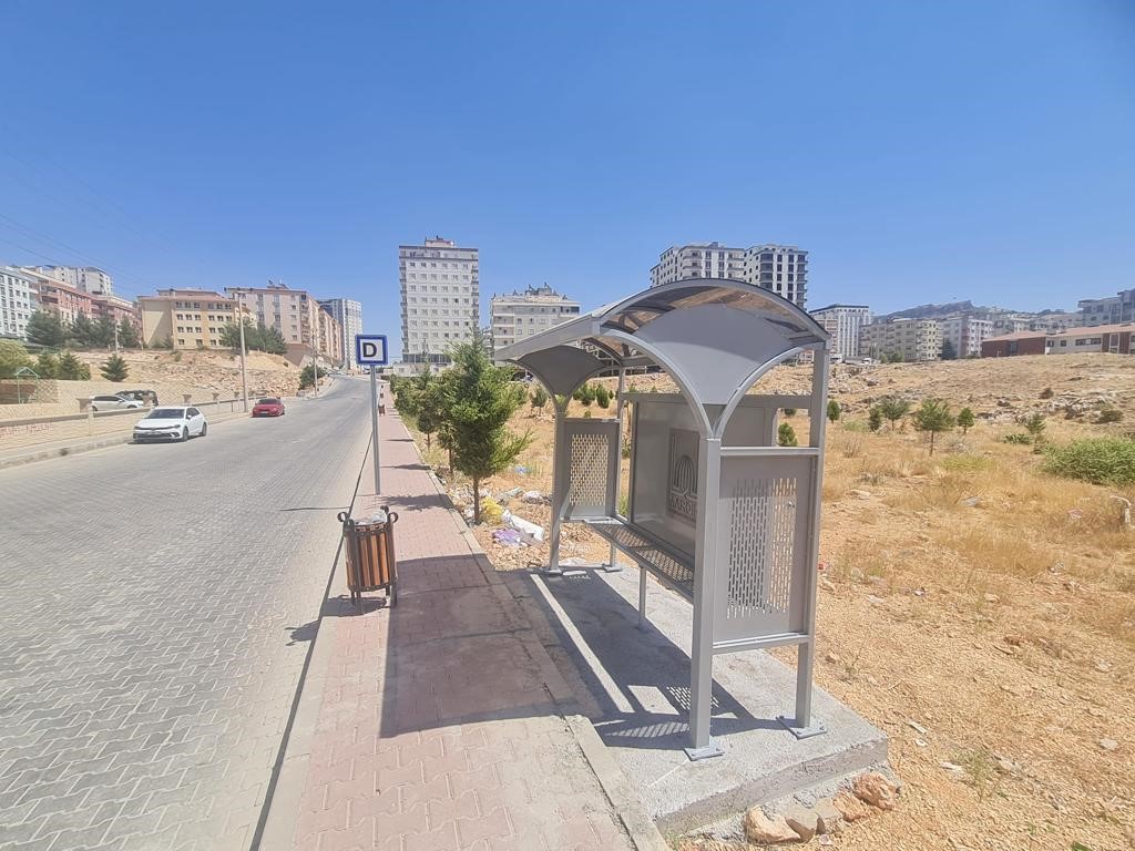 Mardin&rsquo;de durak kurulumu devam ediyor
