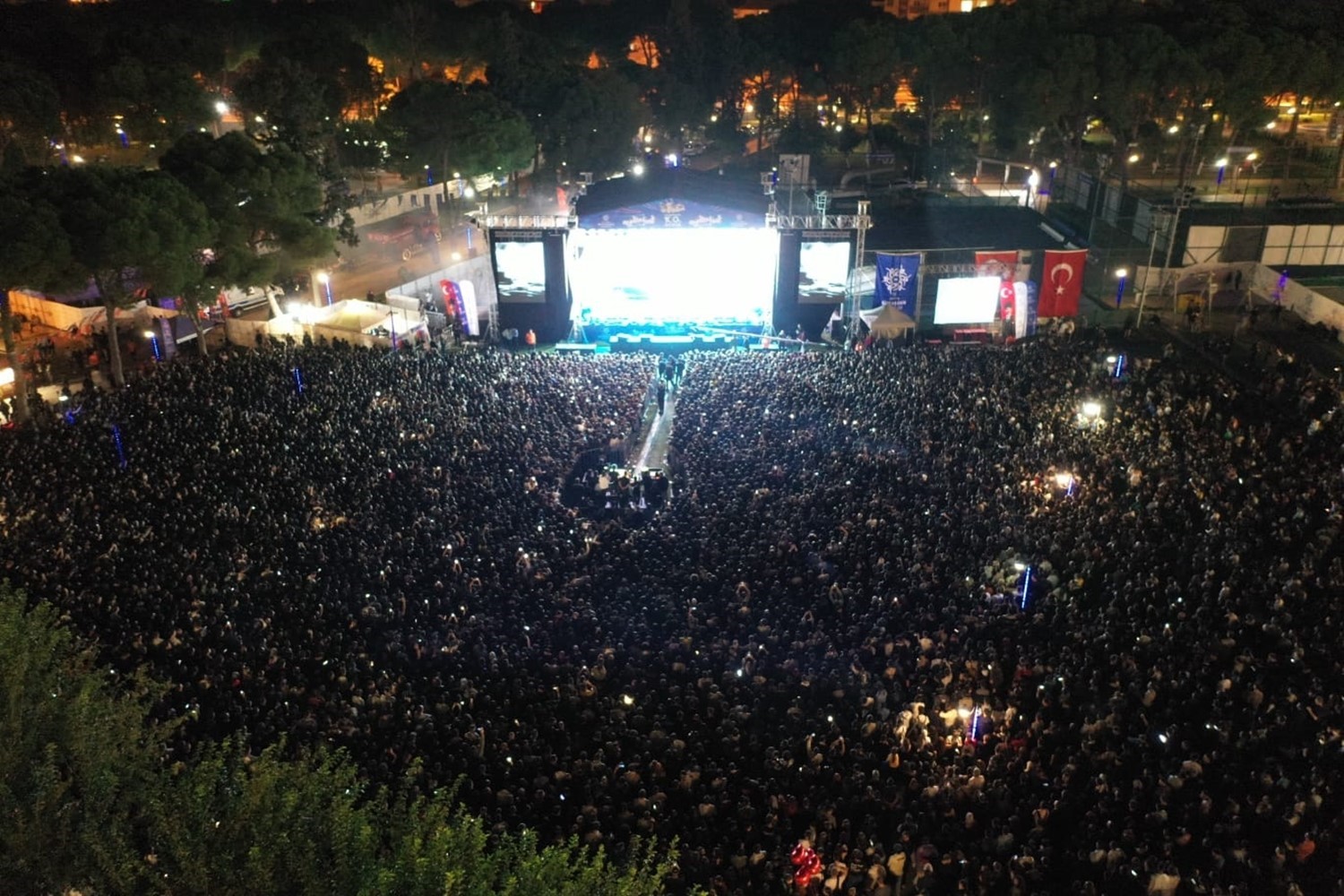 Aydınfest büyük bir coşkuyla başladı