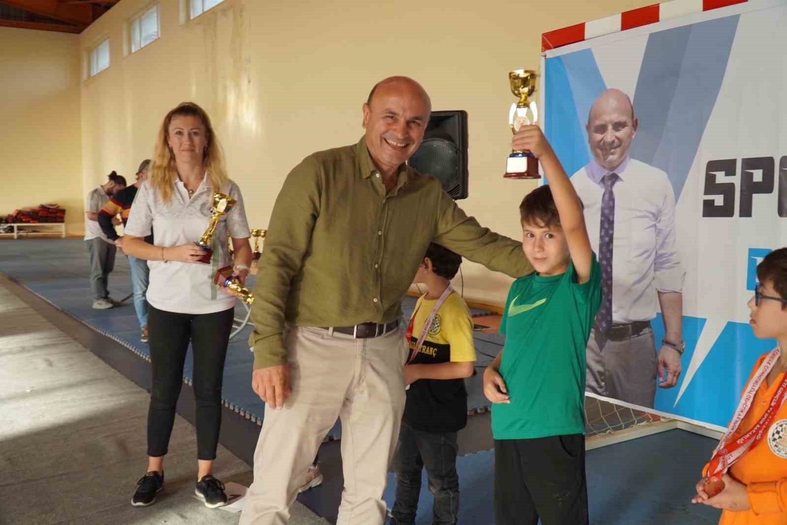 Satrancın şampiyonları Altınova&rsquo;da belli oldu
