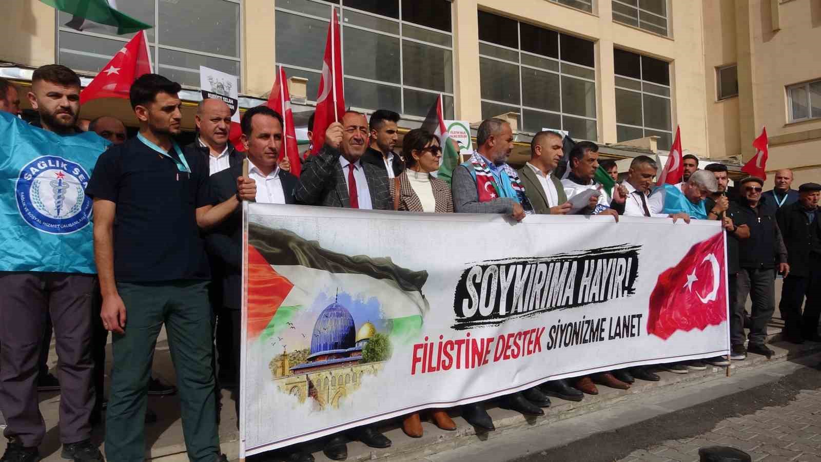 Sağlık&ccedil;ılardan Filistin&rsquo;e destek a&ccedil;ıklaması
