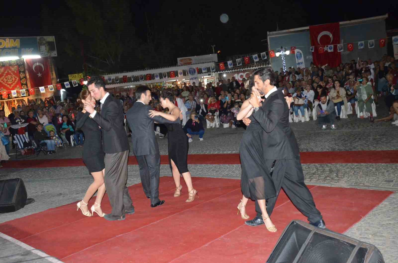 Didim’de Atatürk’ün sevdiği şarkılar seslendirildi