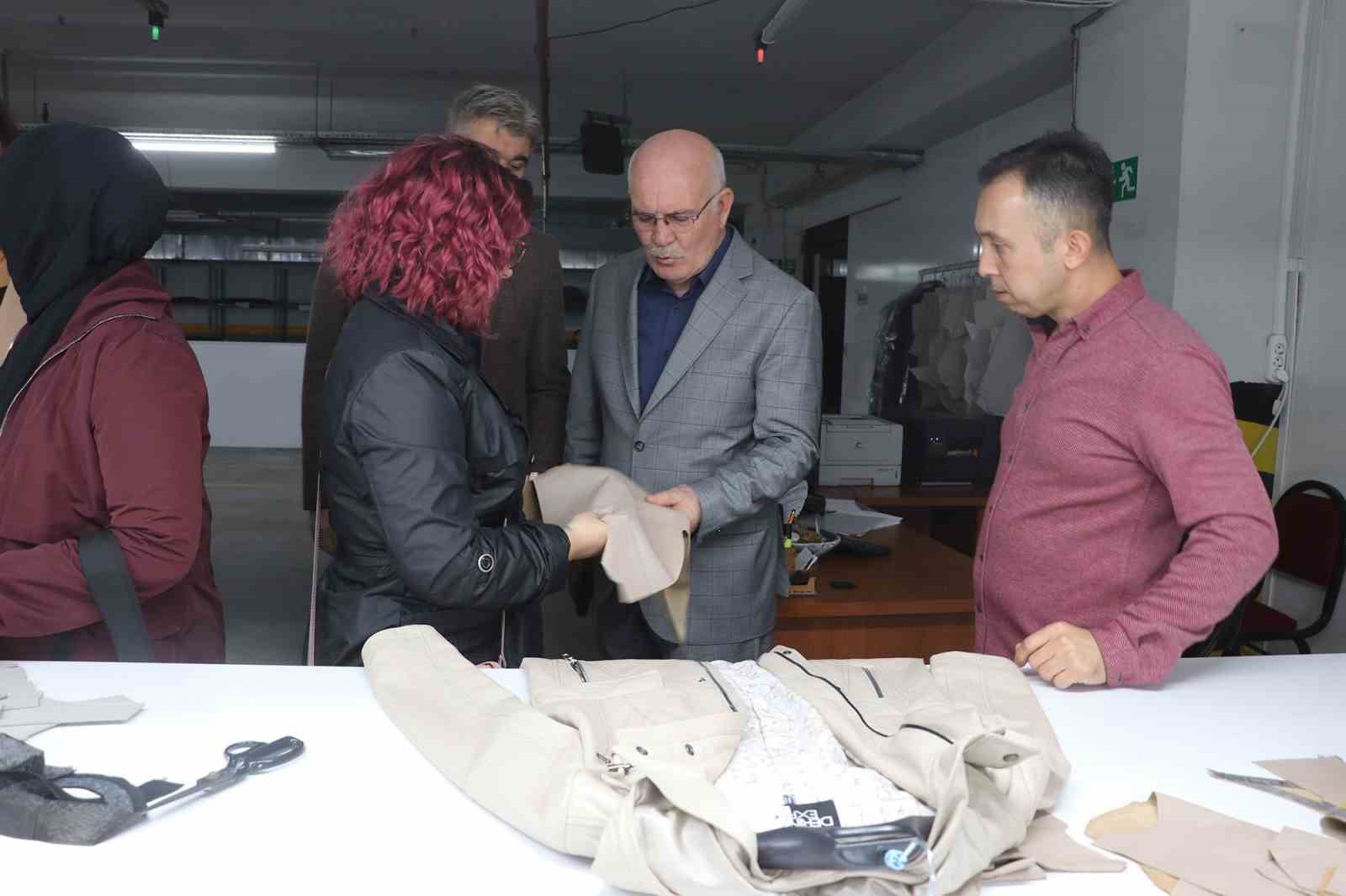 Uşak &Uuml;niversitesinden yeni iş birlikleri
