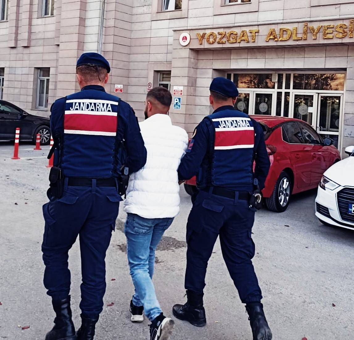 Yozgat&rsquo;ta 8 firari h&uuml;k&uuml;ml&uuml; yakalandı
