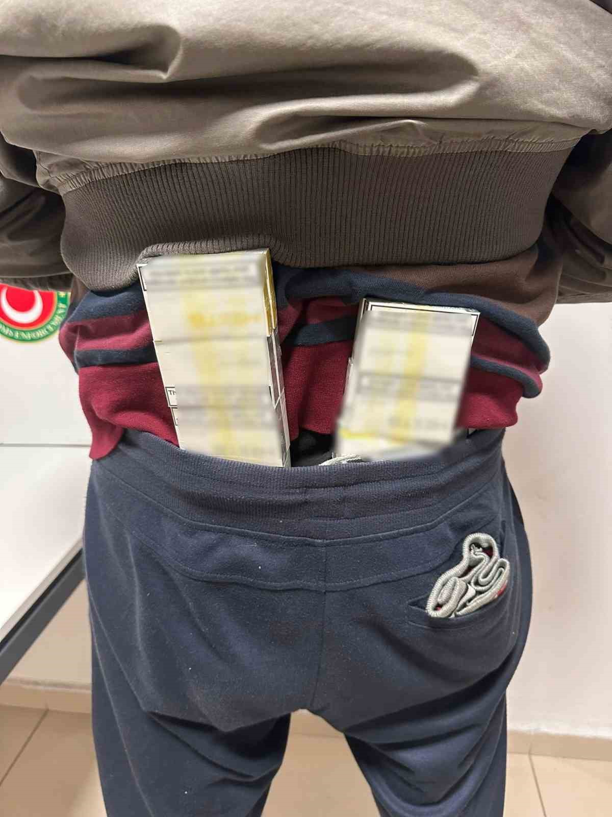 G&uuml;mr&uuml;k Muhafaza ekiplerinden 27 milyon TL&rsquo;lik elektronik sigara ve ila&ccedil; operasyonları
