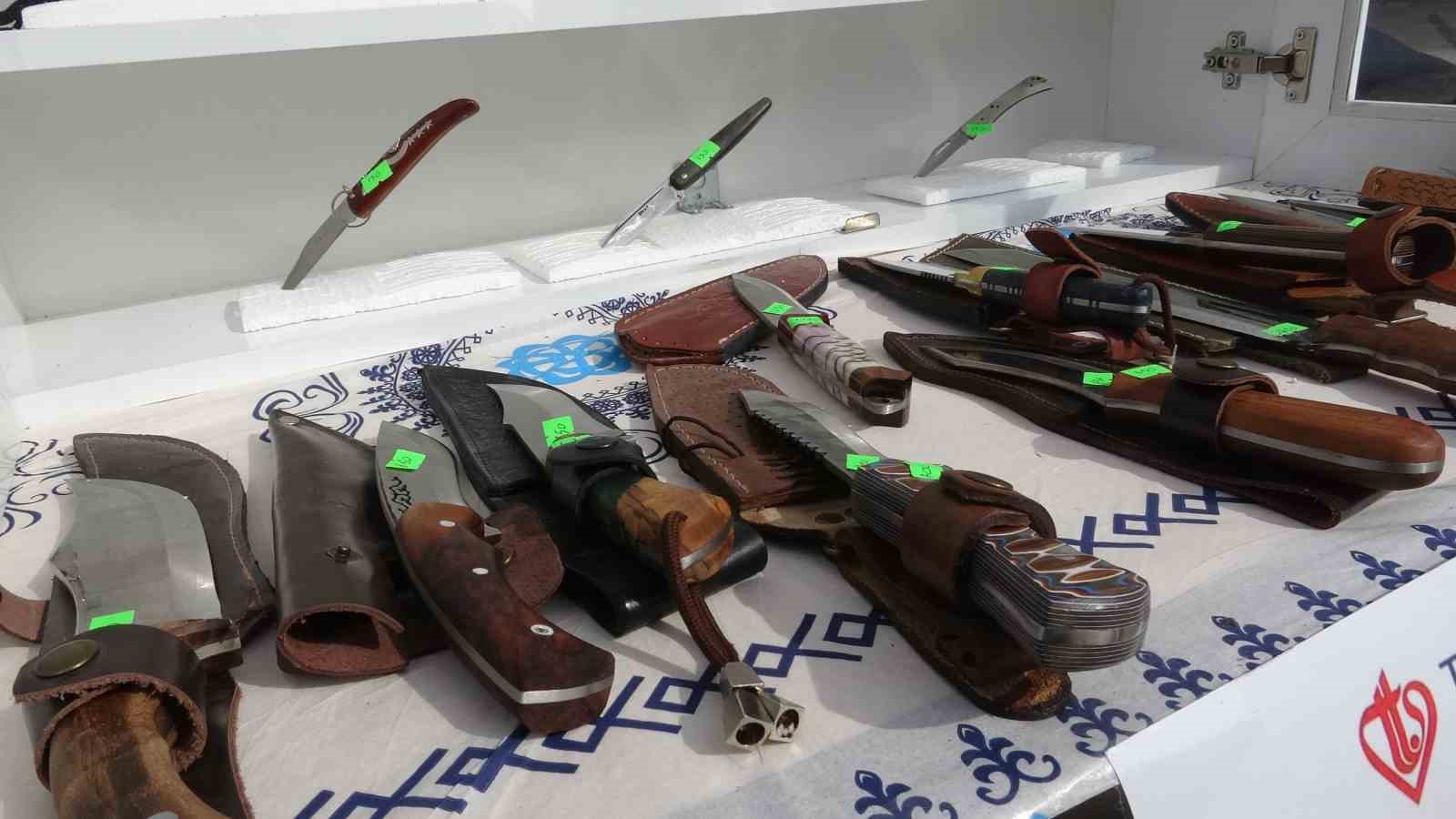 Tokat&rsquo;ta 5 yıllık emeğini Filistin i&ccedil;in satışa &ccedil;ıkardı
