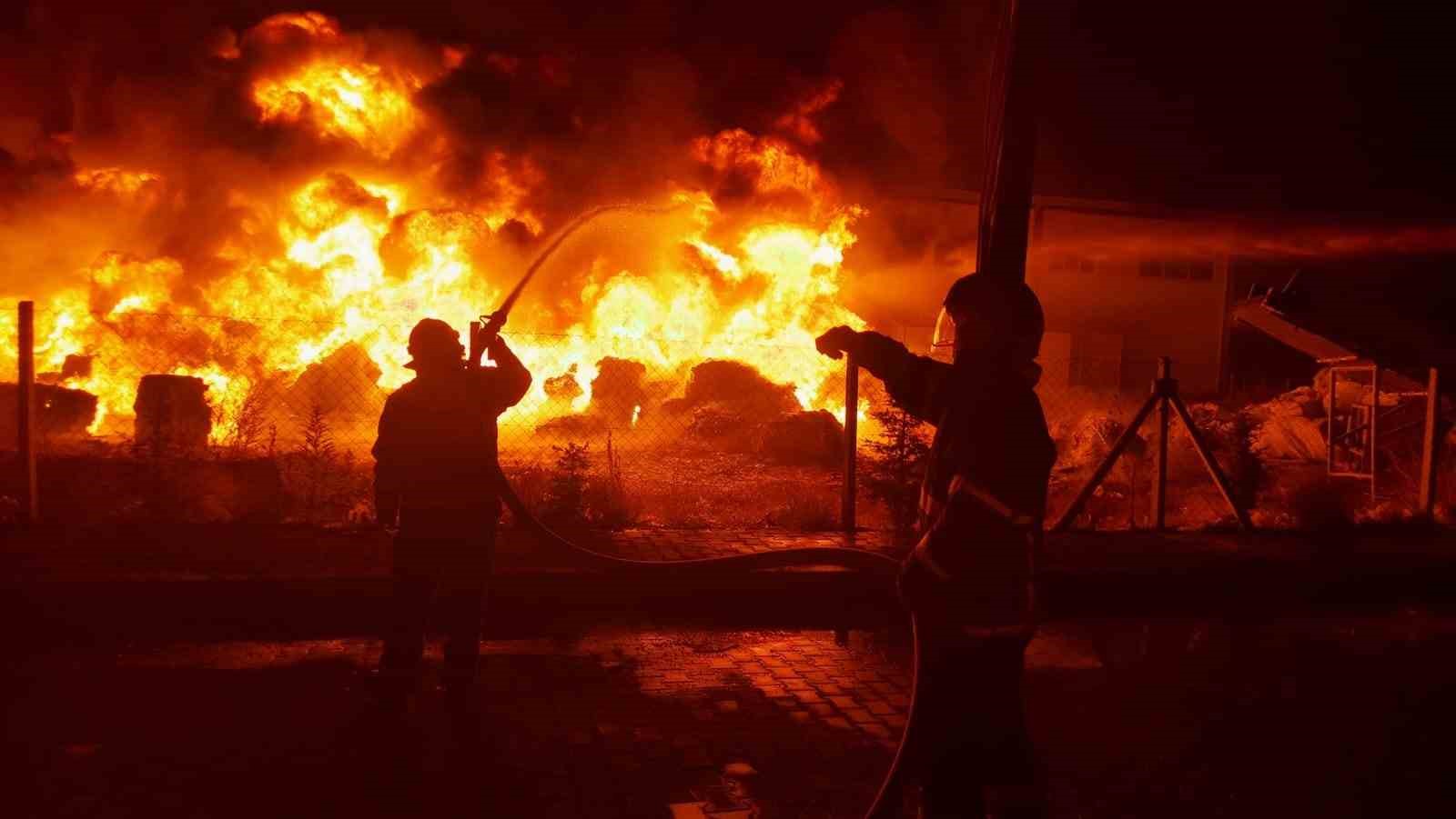 Niğde&rsquo;deki yangınla ilgili Vali &Ccedil;elik&rsquo;ten a&ccedil;ıklama
