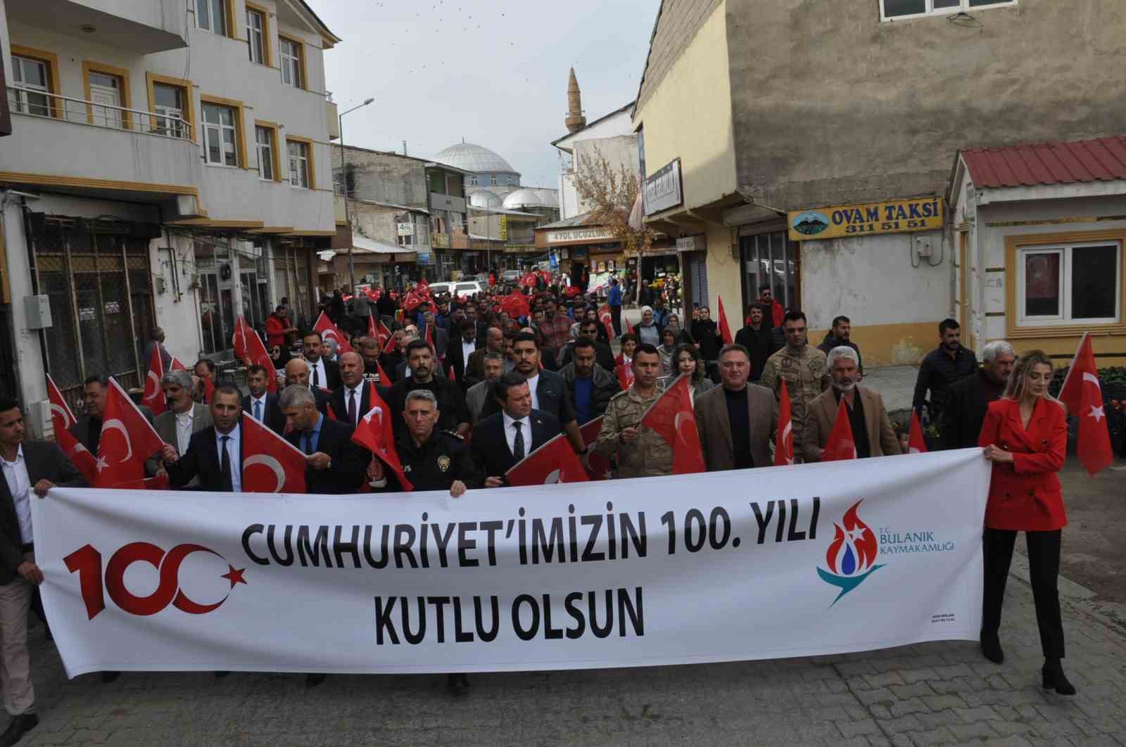 Bulanık’ta ‘Gençlik Yürüyüşü’ yapıldı
