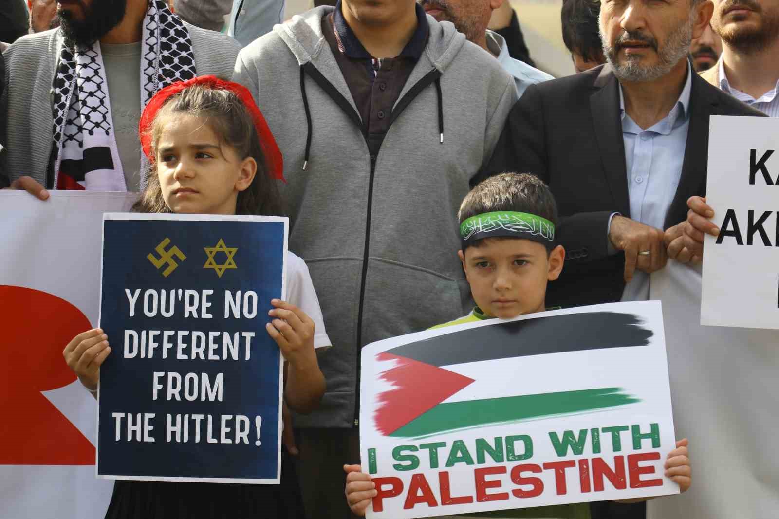 ABD, Ankara B&uuml;y&uuml;kel&ccedil;iliği &ouml;n&uuml;nde protesto edildi
