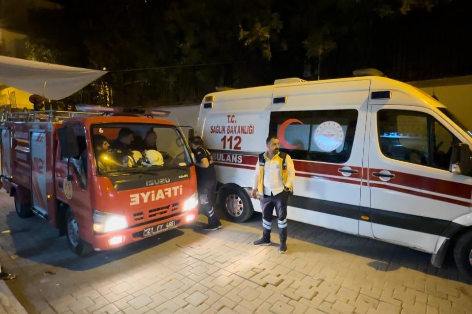 Diyarbakır’da doğalgaz patlaması ihbarı ekipleri alarma geçirdi