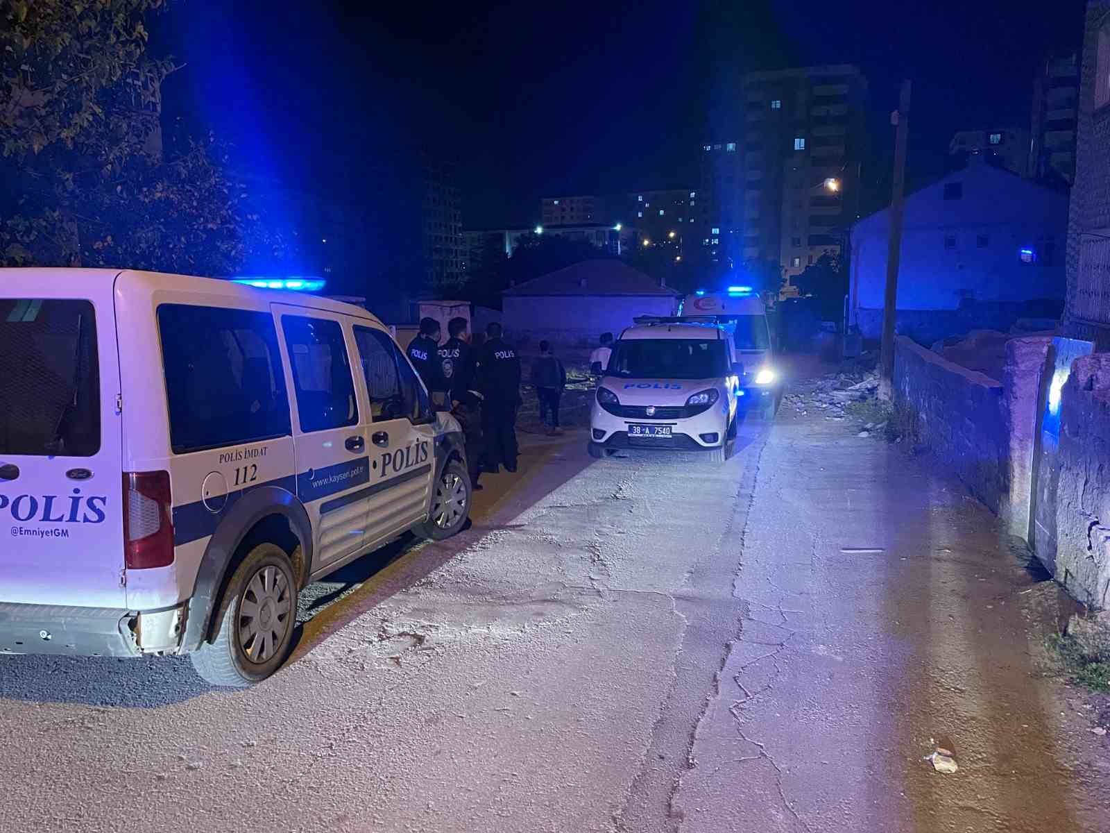 Kayseri’de silahlı kavga: 3 çocuk yaralandı