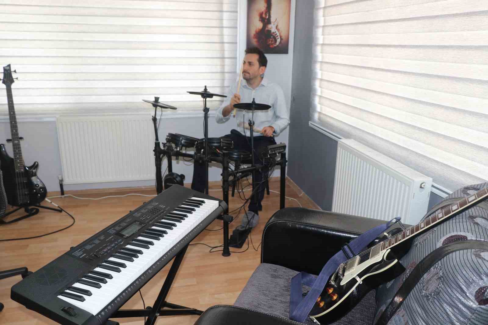 Barış Man&ccedil;o&rsquo;nun vasiyetini doktor yerine getirdi
