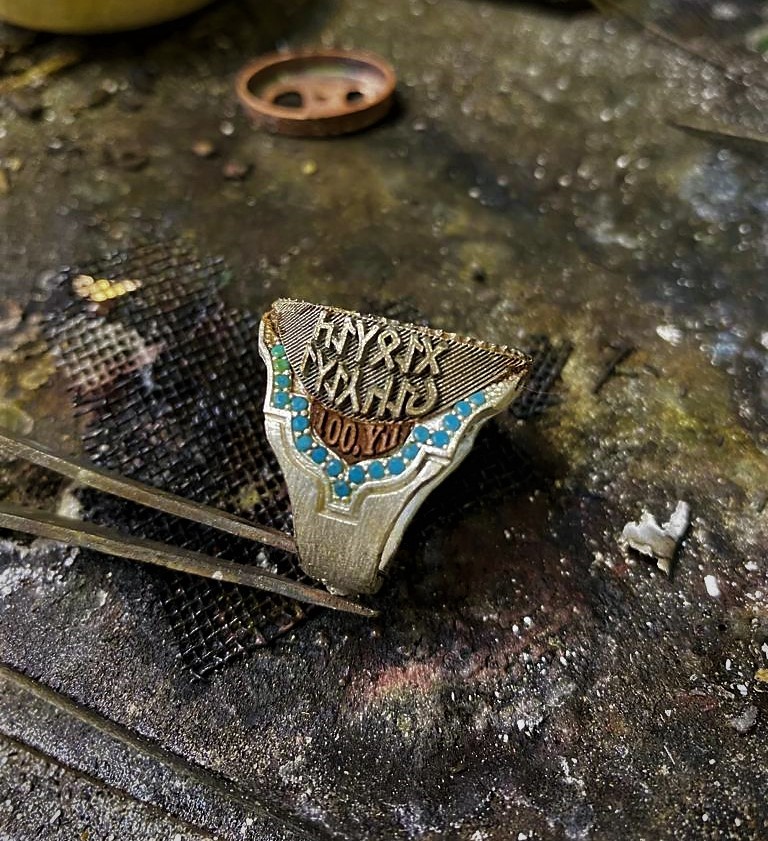 MHP Lideri Devlet Bah&ccedil;eli&rsquo;ye &ldquo;Cumhuriyet&rsquo;in 100. yılı&rdquo; y&uuml;z&uuml;ğ&uuml;
