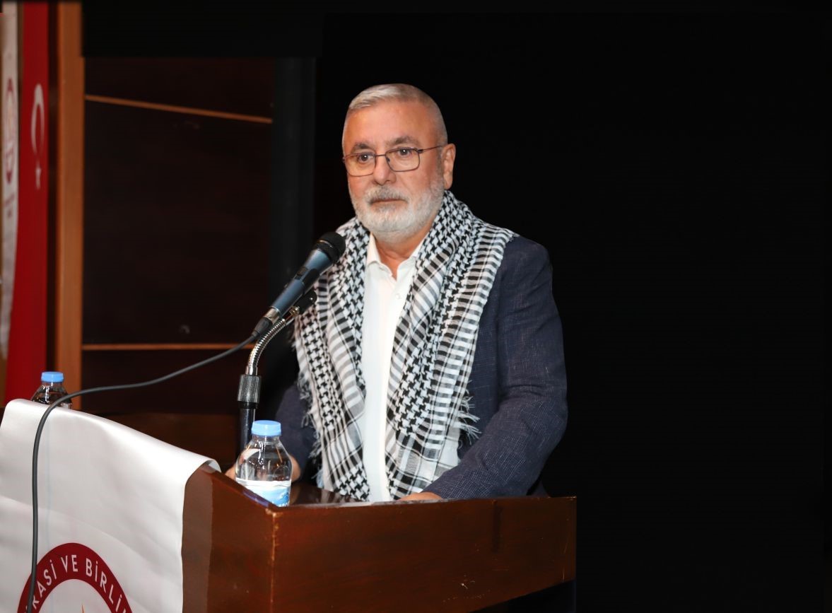 Kahta&rsquo;da &lsquo;Filistin Biziz, Biz Filistiniz&rsquo; konferansı d&uuml;zenlendi
